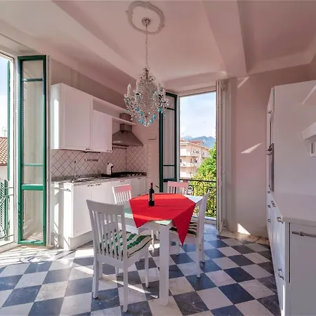 - Poetic Seafront Penthouse Versilia - Holiday home Massa (Tuscany)