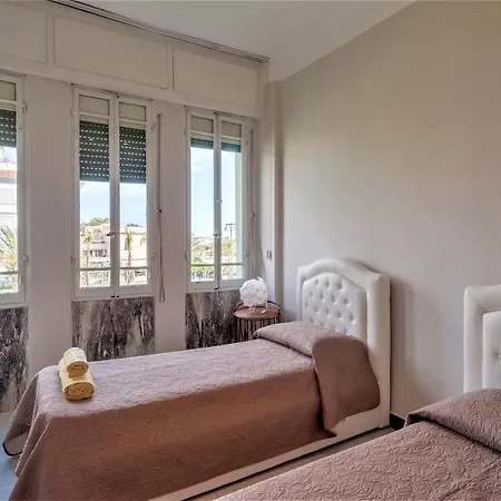 Holiday home - Poetic Seafront Penthouse Versilia - *